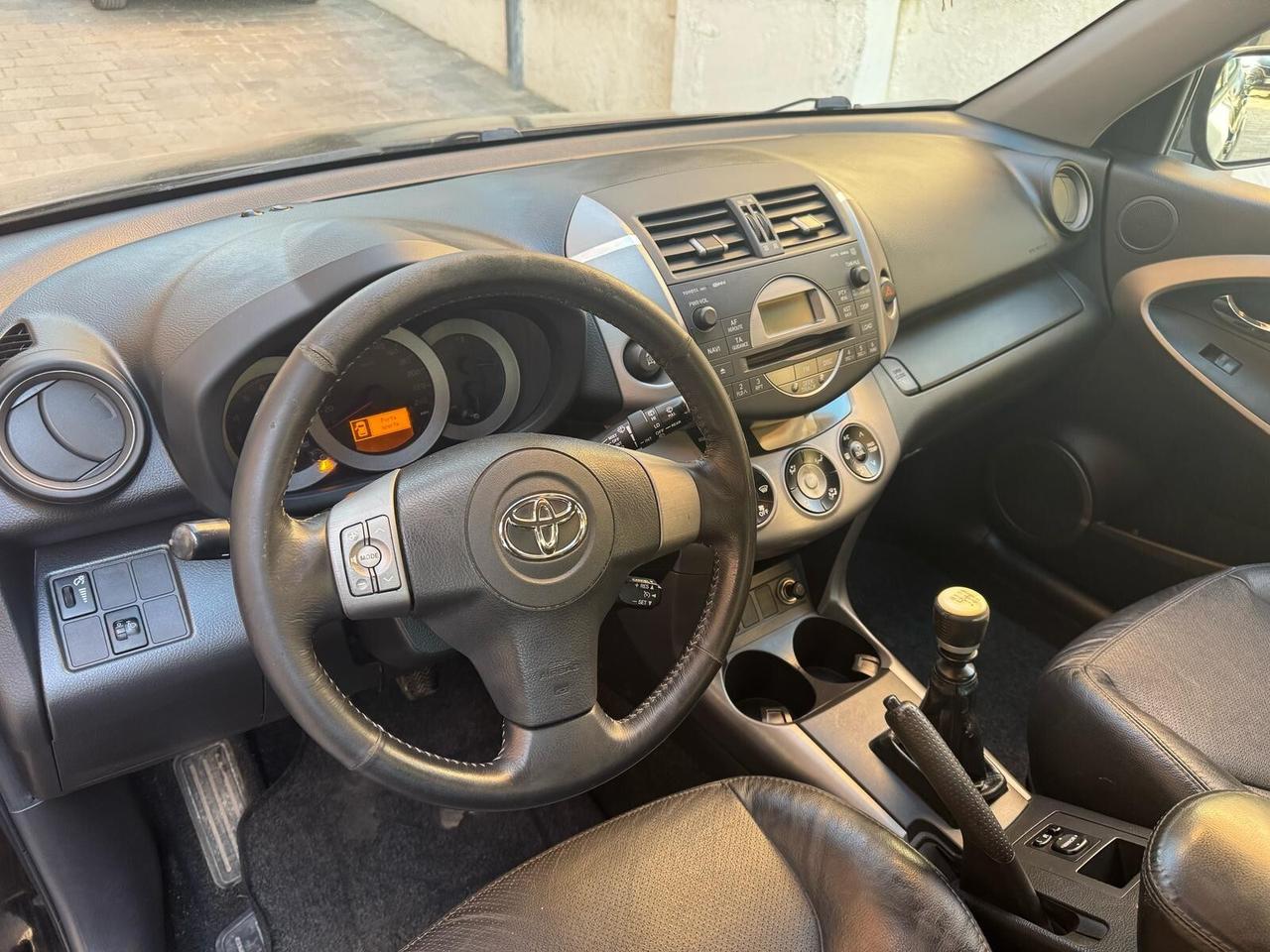 Toyota Rav 4 2.2 D-4D 177cv LUXURY