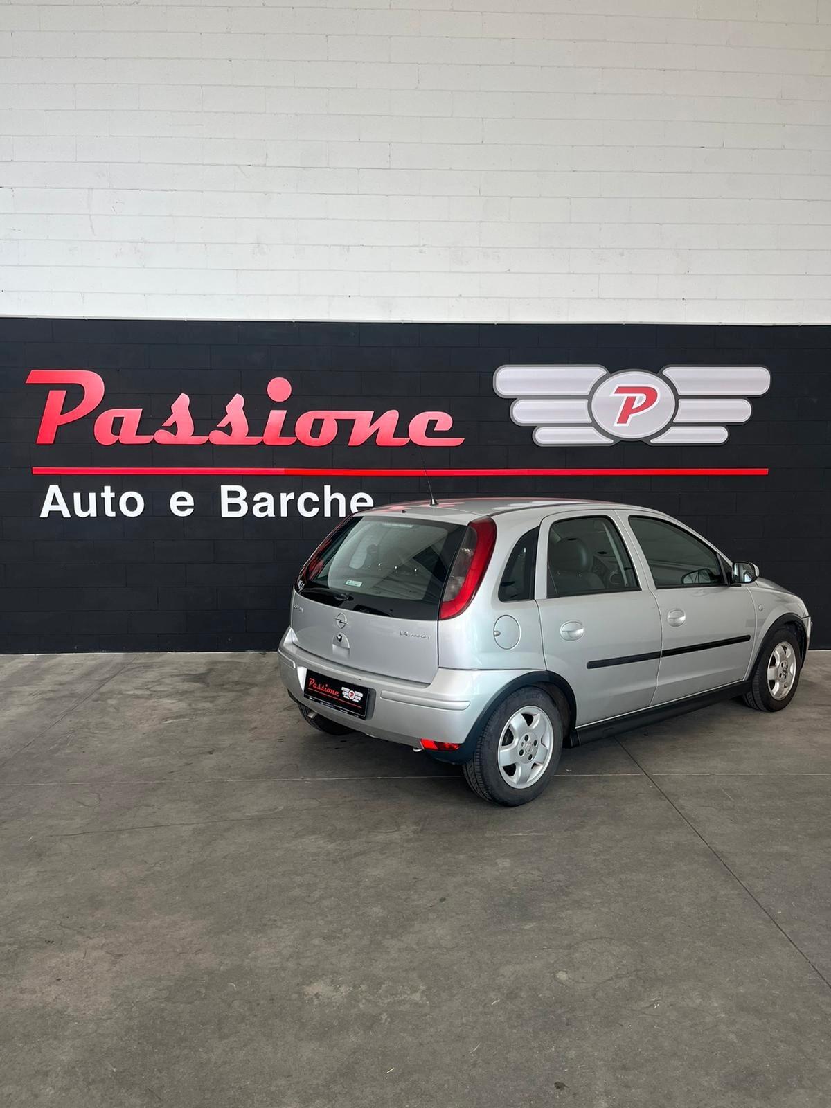 Opel Corsa 1.4i 16V cat 5 porte Cosmo