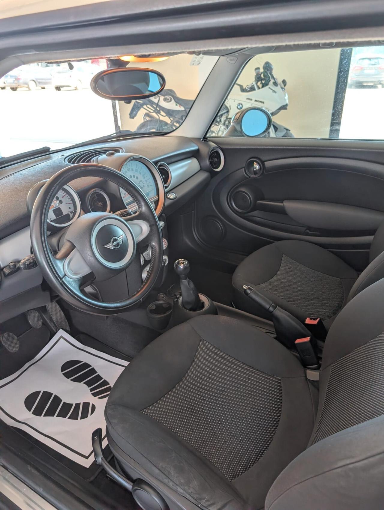 Mini 1.6 16V Cooper D