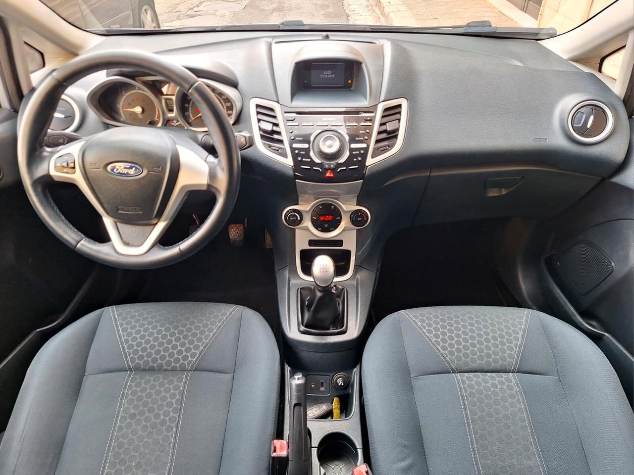 Ford Fiesta 1.4 TDCi 70CV 5 porte Titanium