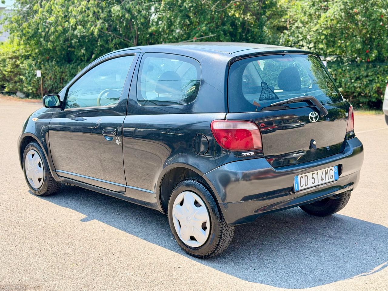 Toyota Yaris 1.0i 16V OK NEOPATENTATI ! ! !
