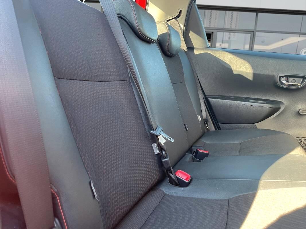 Toyota Yaris 1.4 d-4d 5p con TETTO PANORAMICO E NAVI