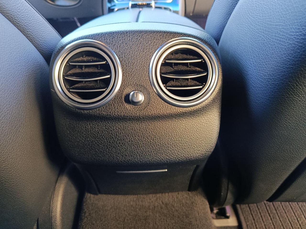 Mercedes-Benz E 220 Premium Plus E 220 D #8033