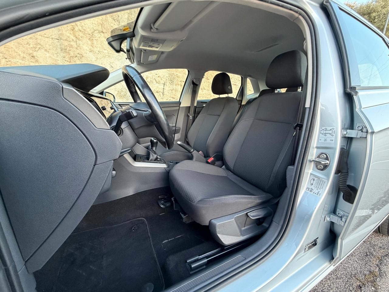 Volkswagen Polo/1.0 75 CV/LED/5 POSTI/CAR PLAY