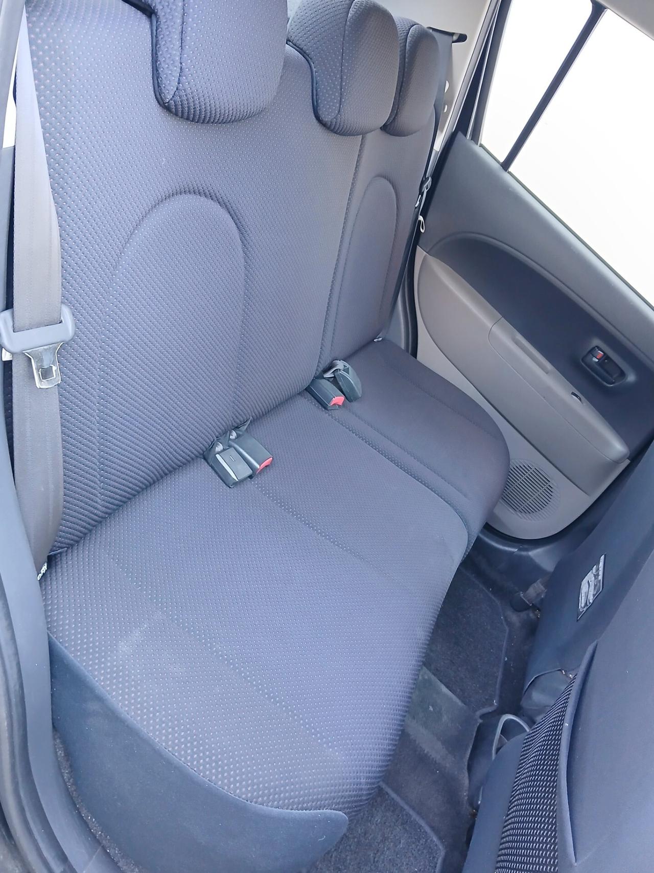 Daihatsu Sirion 1.3 16V 4WD Mio