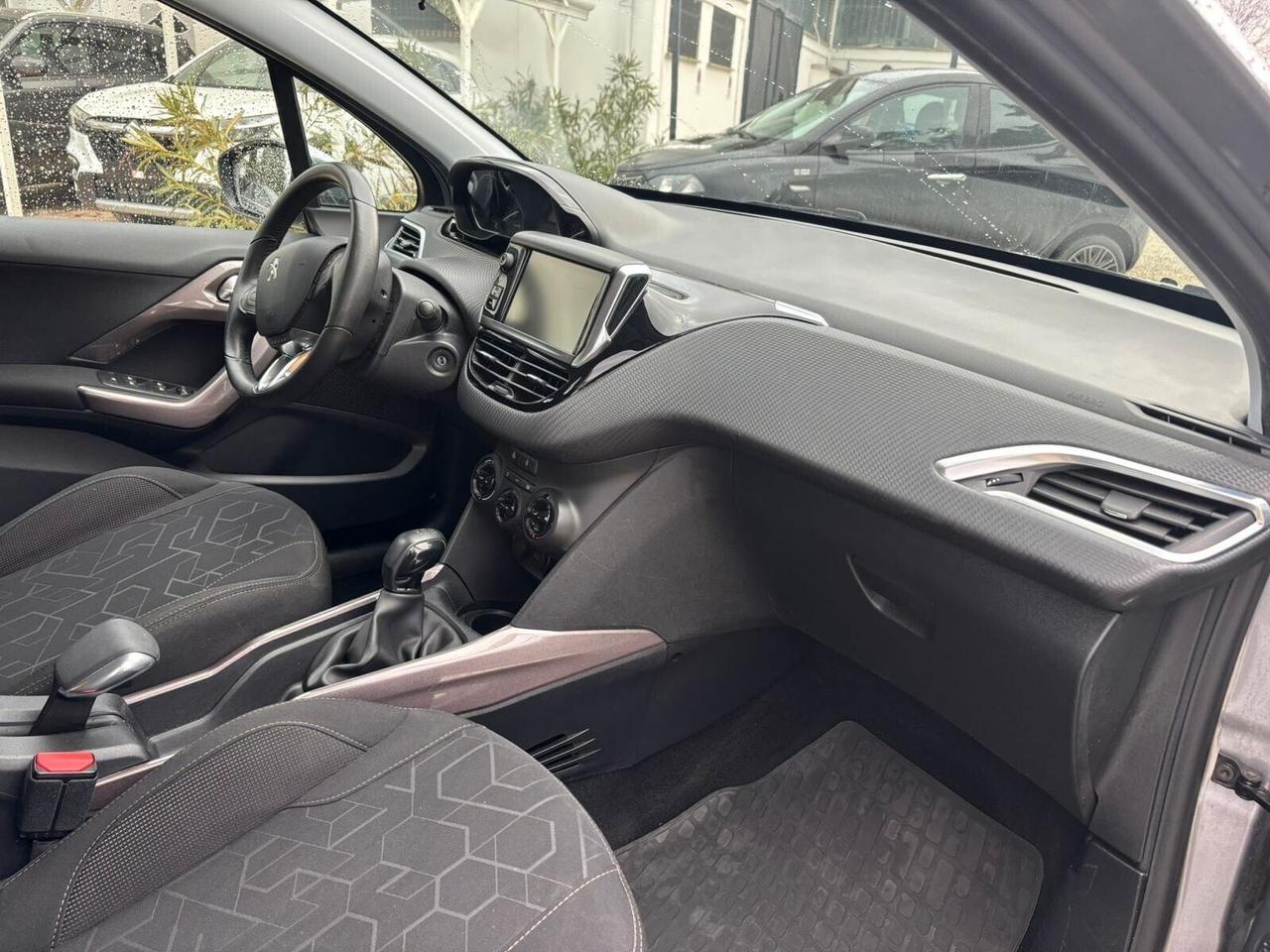 Peugeot 2008 1.2 ok Neopatentati Tua a 129€/Mese