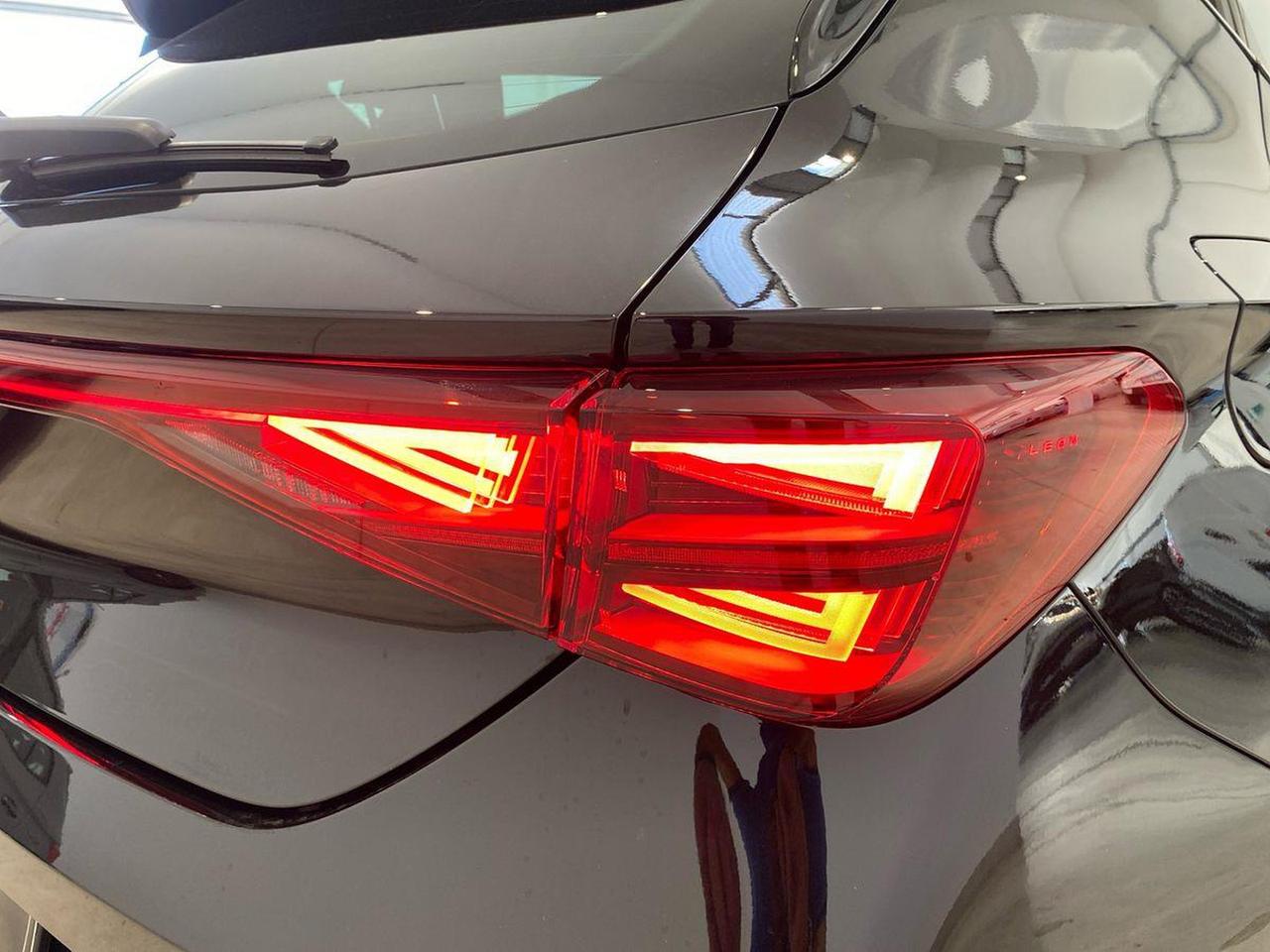 Cupra Leon 1.5 hybrid 150cv dsg