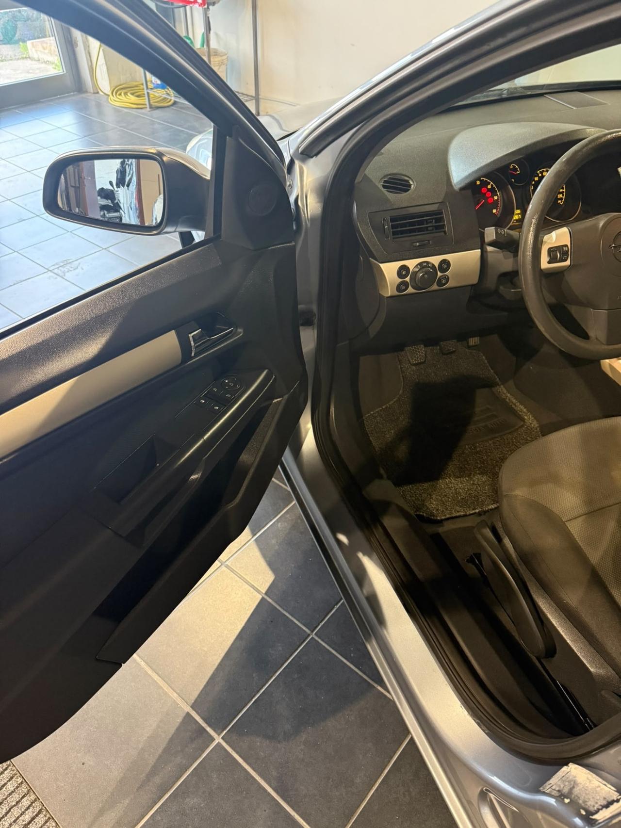 Opel Astra 1.3 CDTI -UNICO PROPRIETARIO