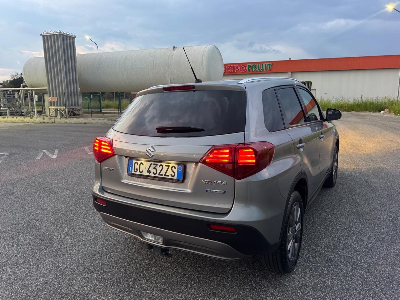Suzuki Vitara 1.4 Hybrid Top