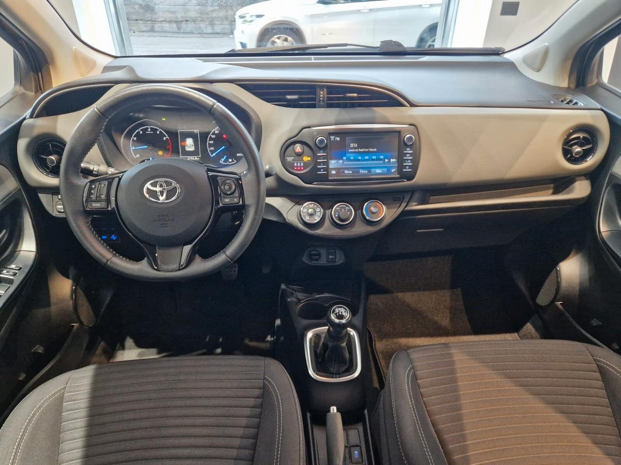 Toyota Yaris 1.0 5 porte lounge