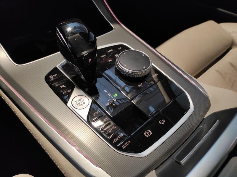 BMW X5 (G05/F95) - X5 xDrive25d xLine