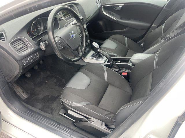 VOLVO V40 D2 1.6 DIESEL 115 CV Momentum