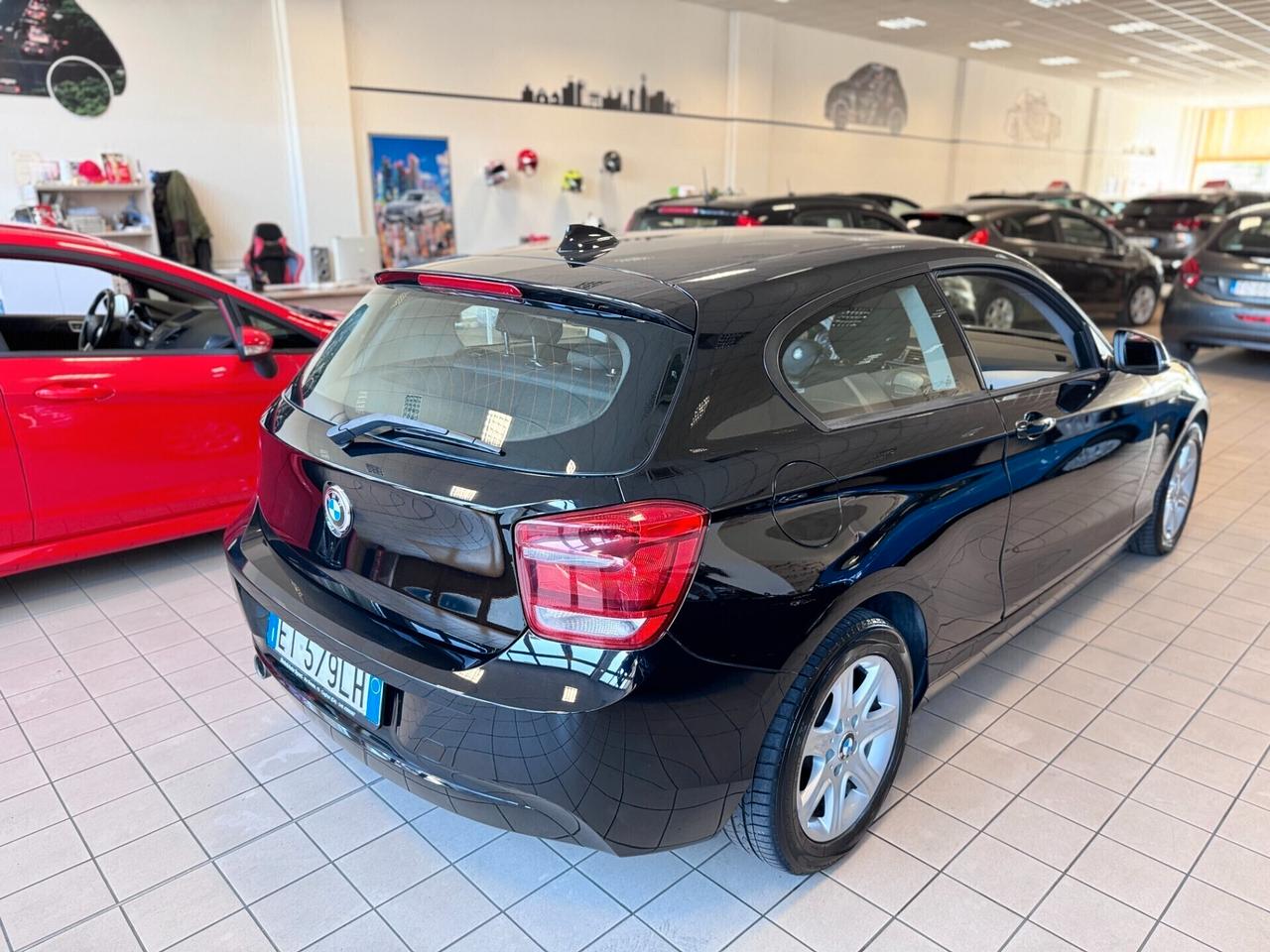Bmw 114 114d 3p. Unique