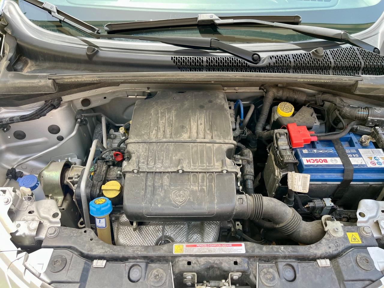 Lancia Ypsilon 1.2 69 CV 5 porte 56000 km