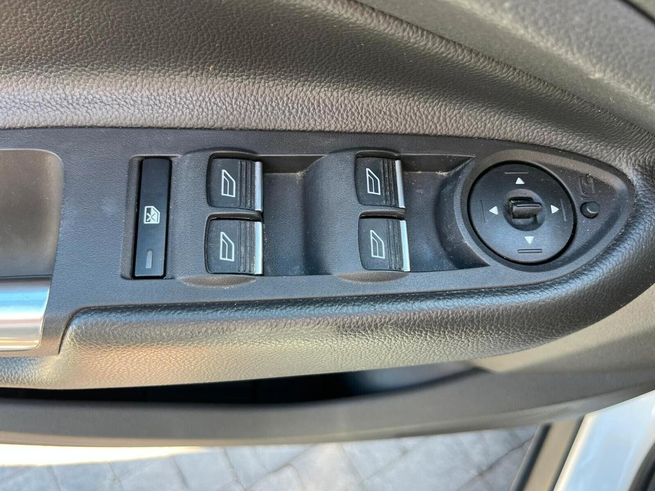 Ford Kuga 2.0 TDCI 120 CV S&S 2WD Powershift Business