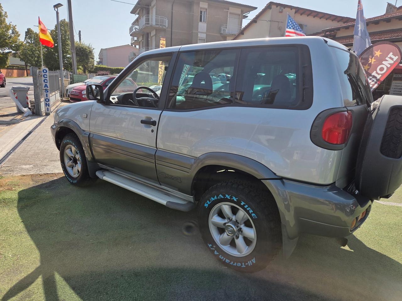 Nissan Terrano II 2.7 Tdi 3 porte Luxury