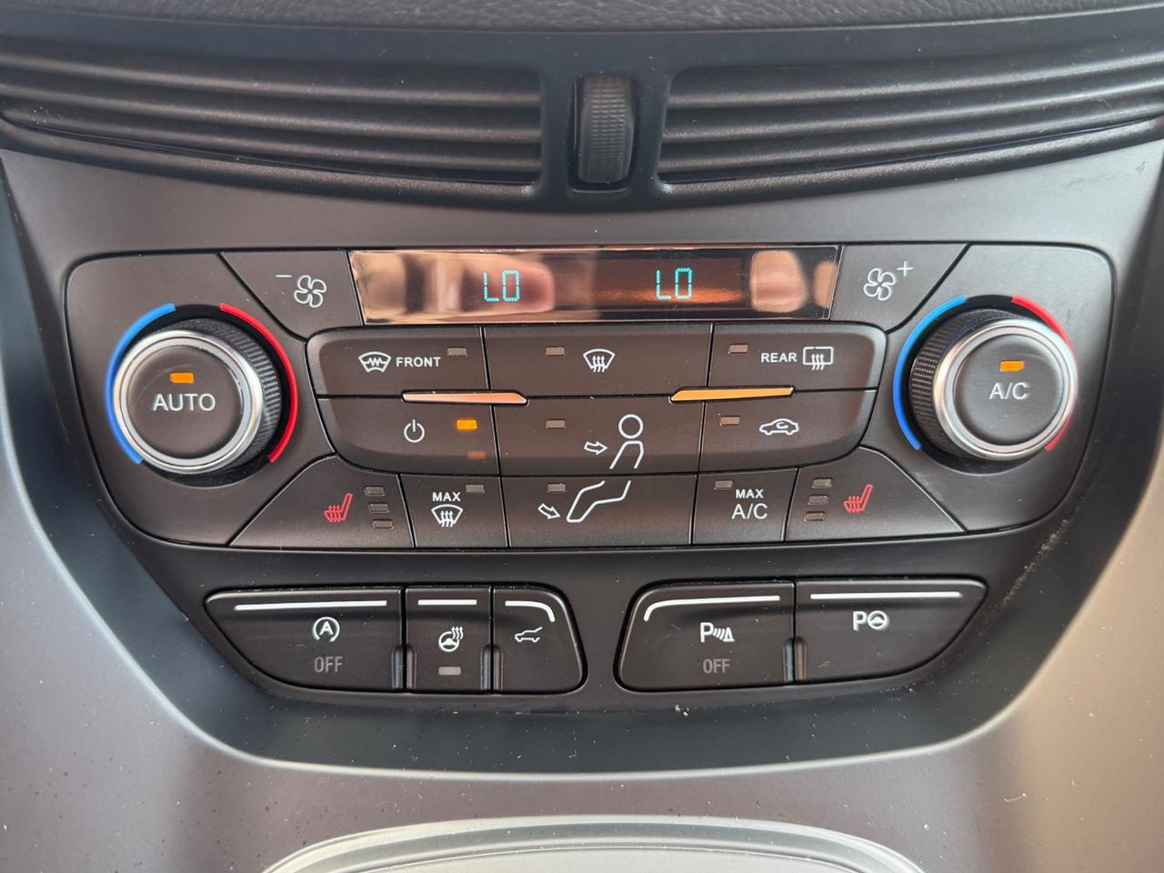 Ford Kuga 2.0 TDCI 150 CV S&S 4WD Powershift Vignale