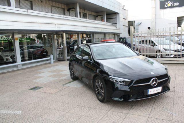 MERCEDES-BENZ A 180 Automatic AMG Line Premium