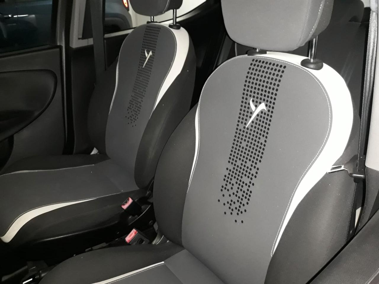 Lancia Ypsilon 1.2 69 CV 5 porte GPL Ecochic Gold