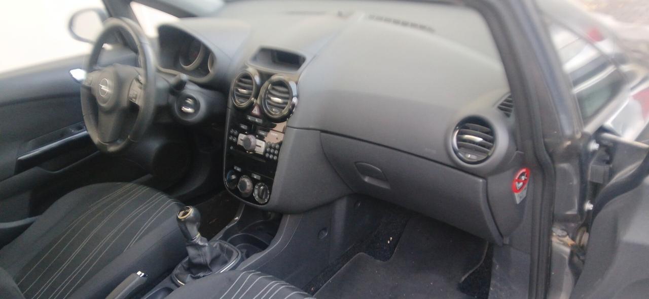 Opel Corsa 1.3 CDTI 75CV neopatentati 5 p