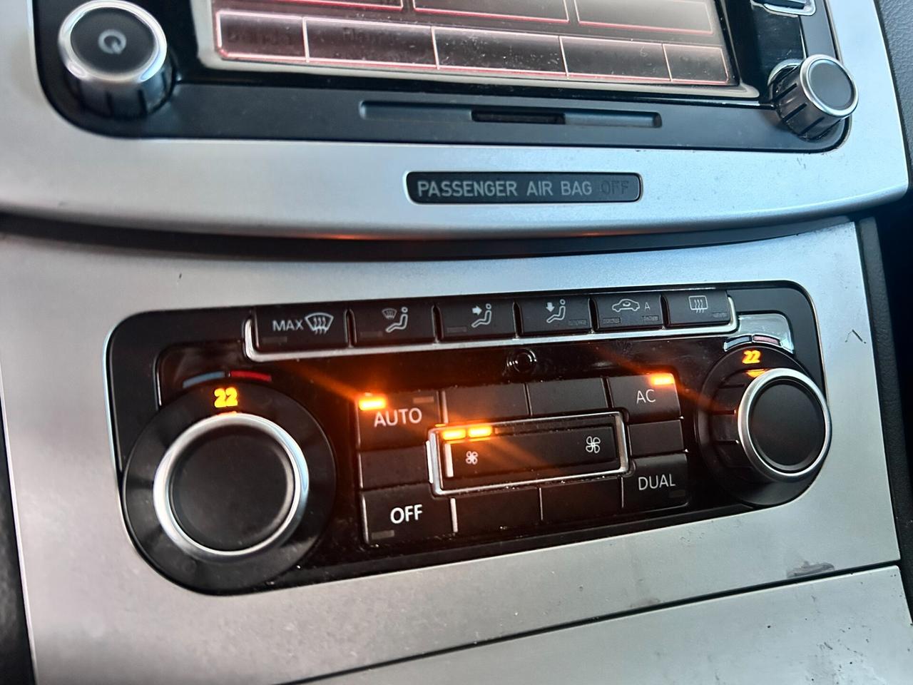 Volkswagen Passat *ONESTA* *CAMBIO AUTOMATICO* *COSTA POCO*