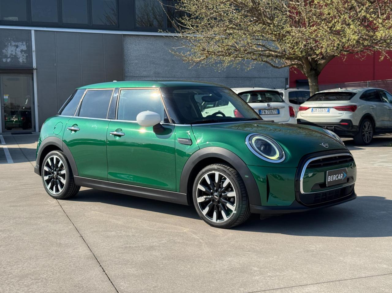 Mini 5 Porte One Essential 1.5 Twin Power Turbo 102cv Steptronic