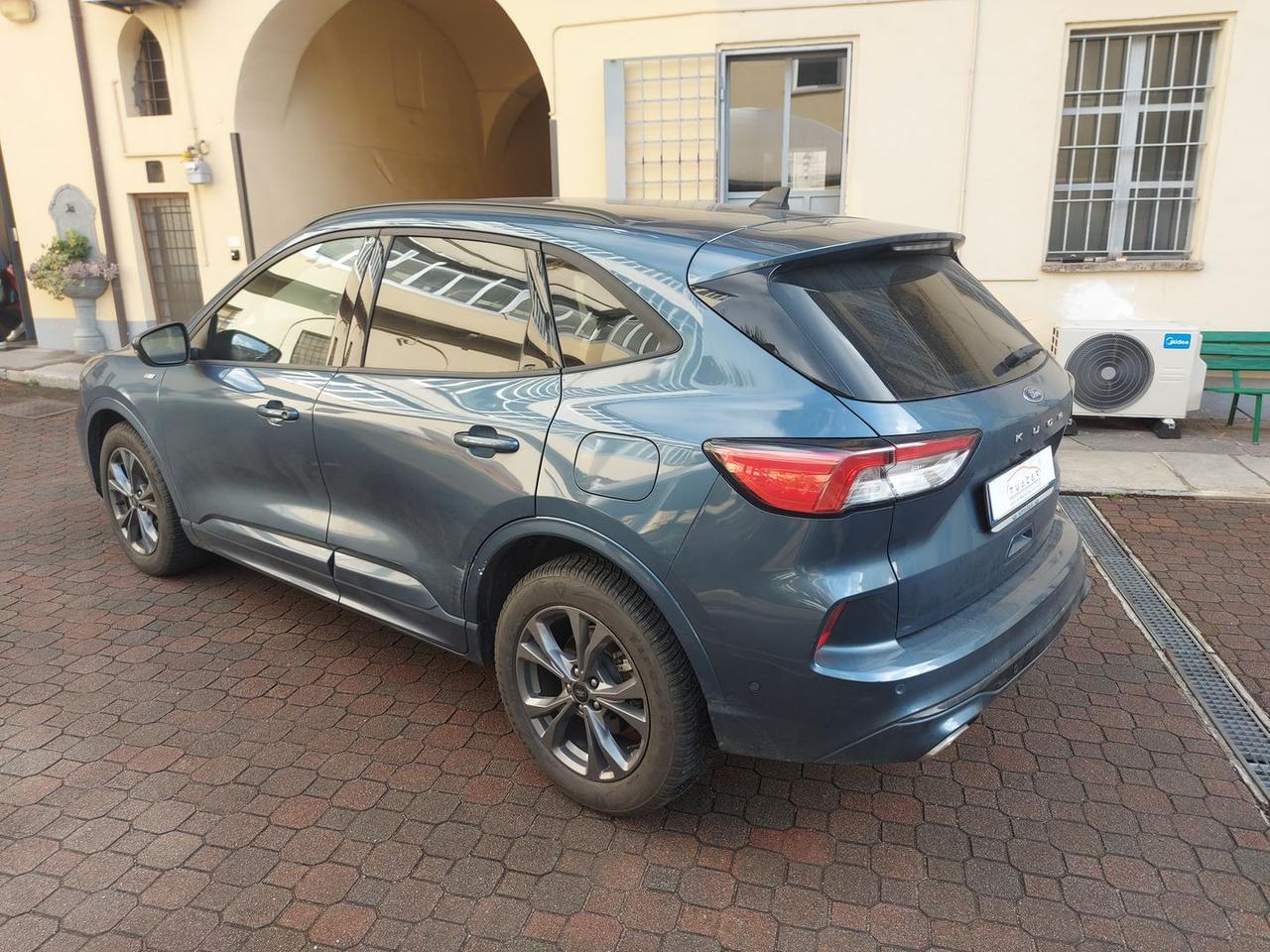 Ford Kuga Full Hybrid ST Line 190 cv