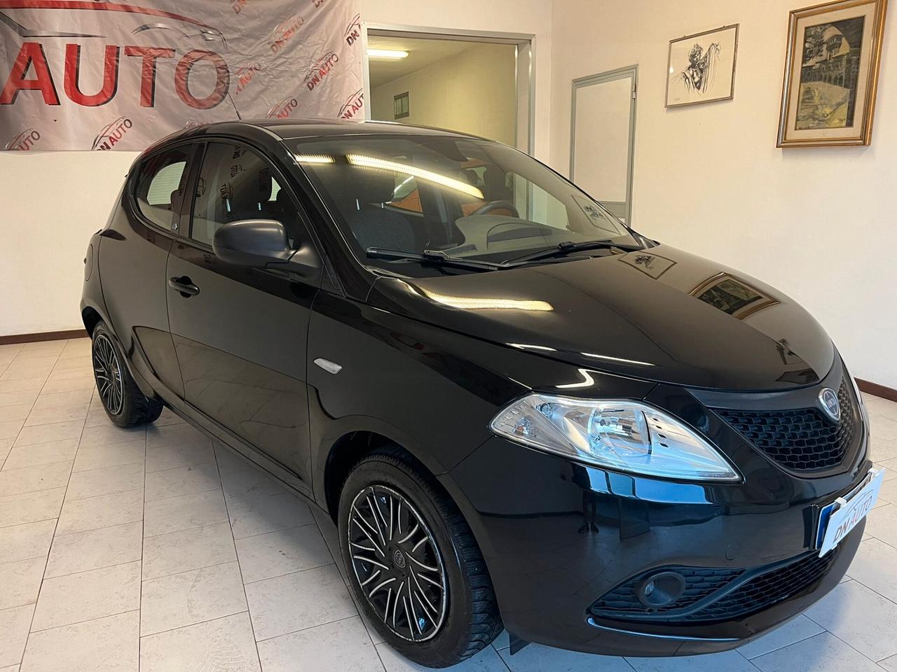 Lancia Ypsilon 1.2 69 CV 5 porte S&S Elefantino Blu