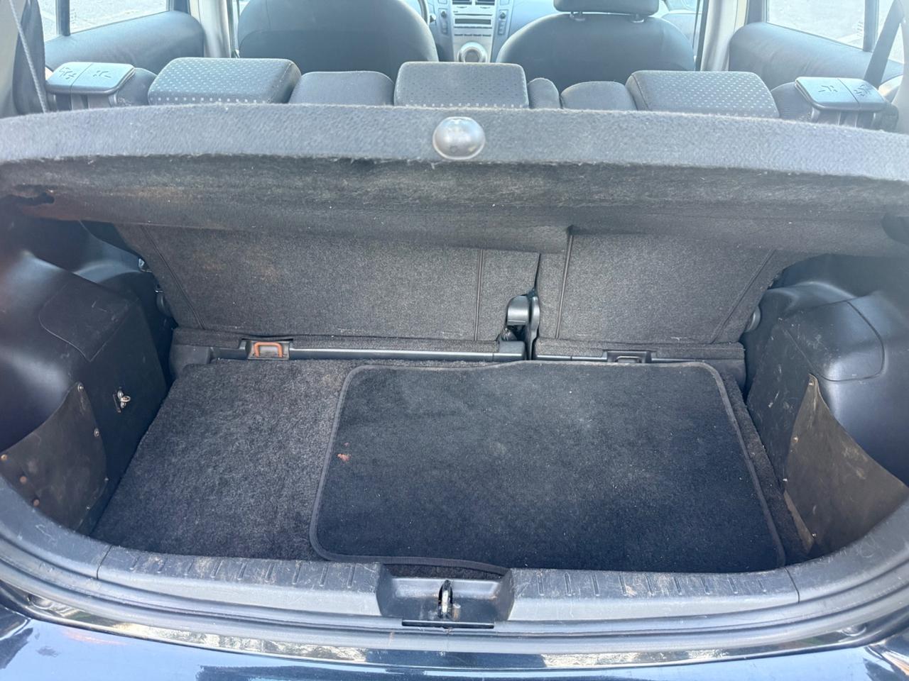 Toyota Yaris 1.3 5 porte Sol