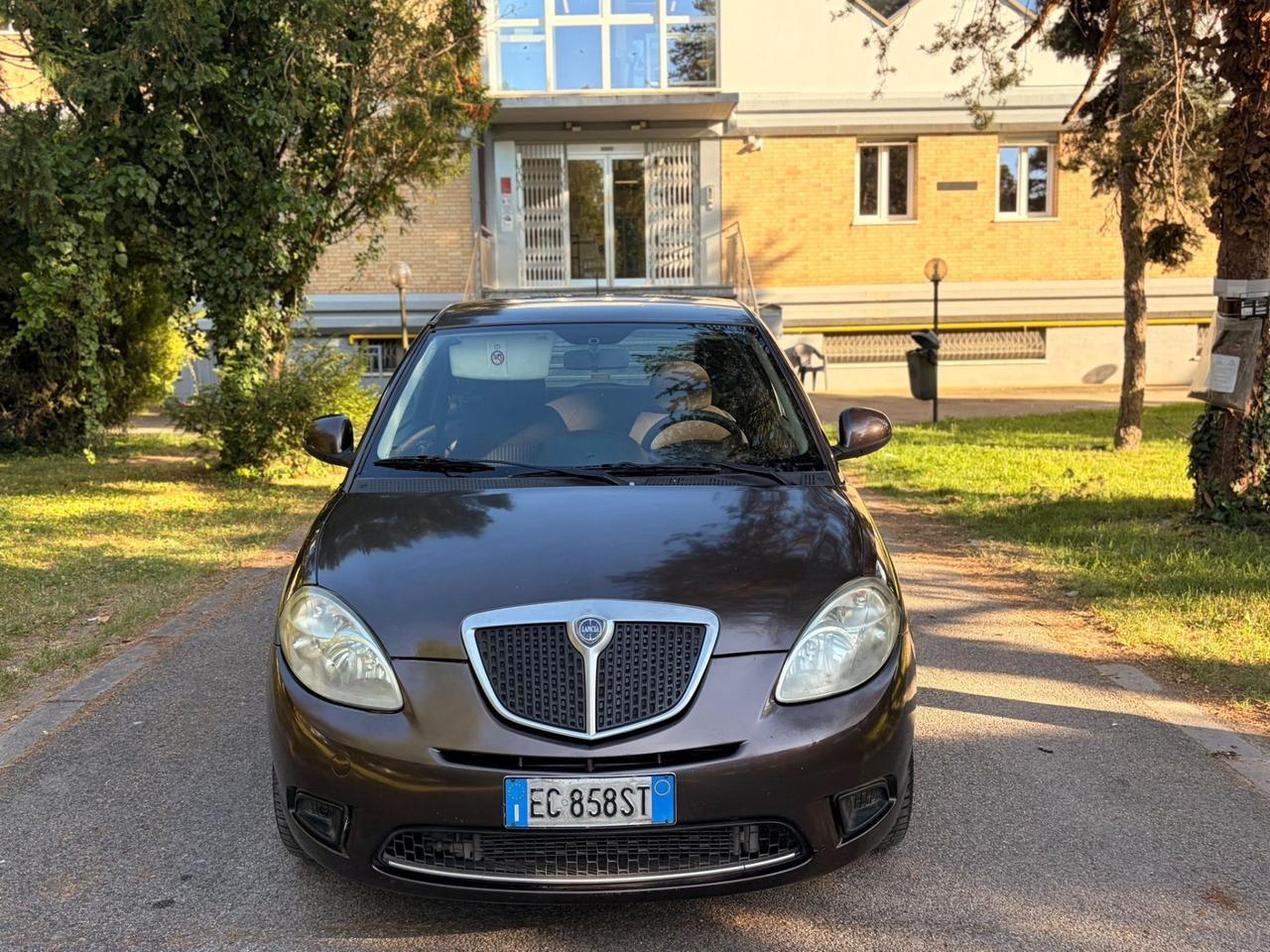 Lancia Ypsilon 1.2 Platino