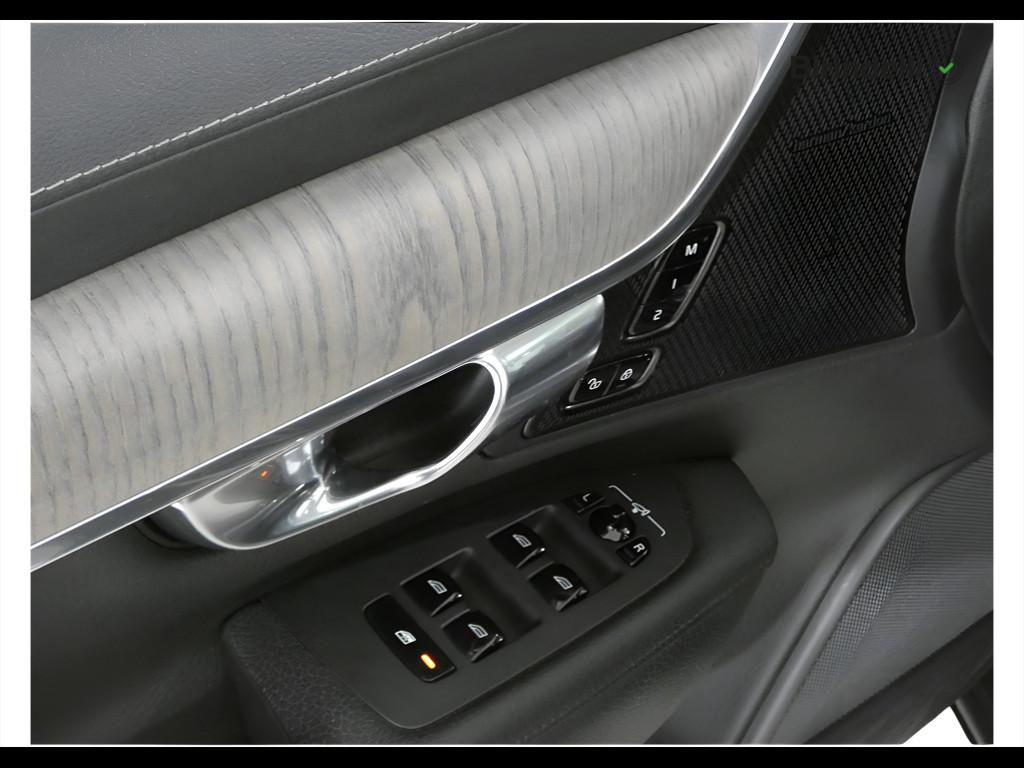 VOLVO V90 (2016-->) - V90 B4 (d) AWD Geartronic Inscription