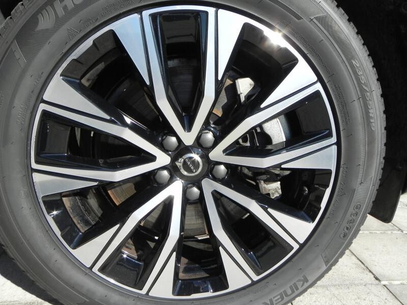 Volvo XC 60 XC60 B4 (d) automatico Plus Dark