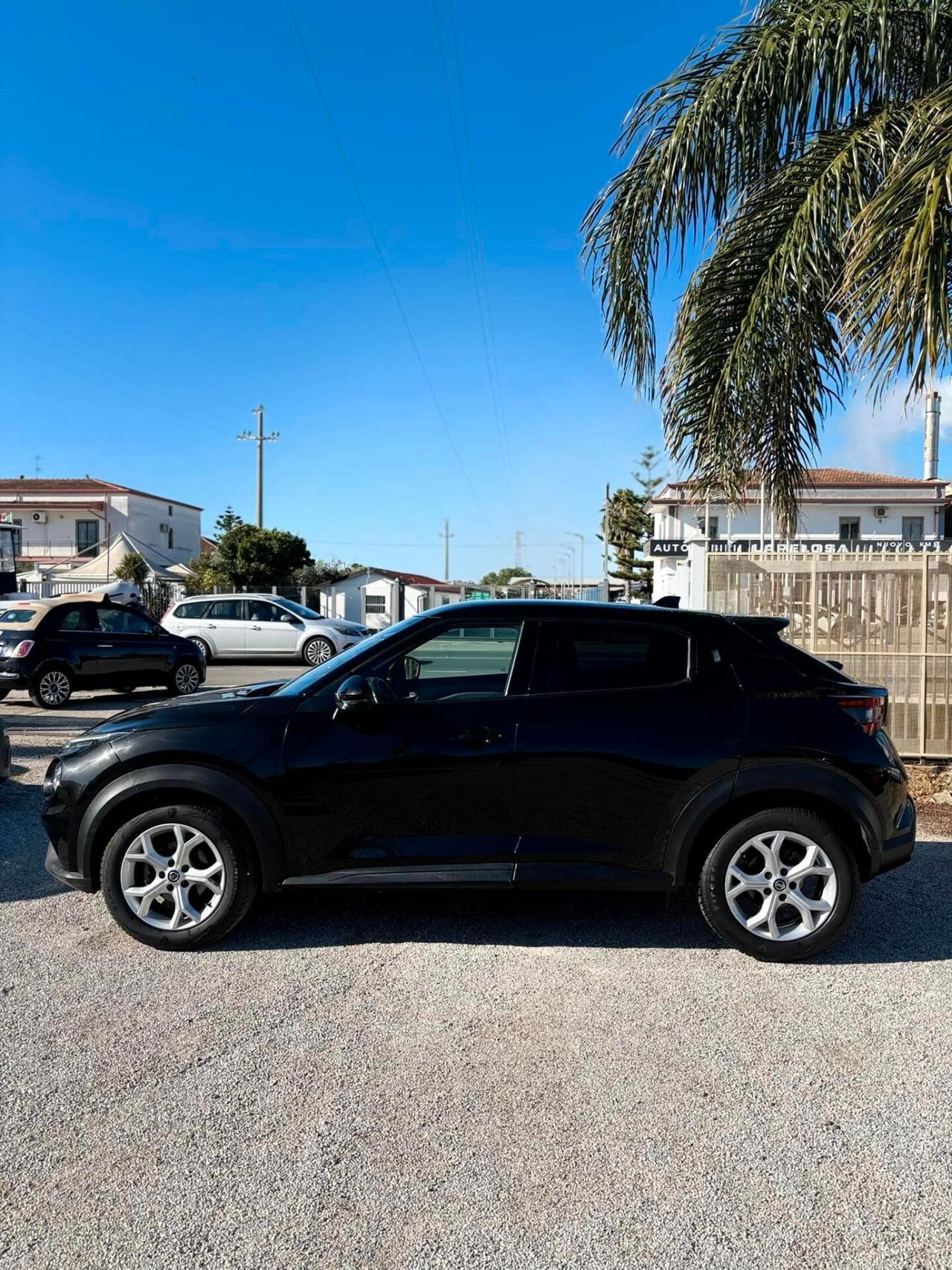 Nissan Juke 1.0 DIG-T 114 CV N-Connecta