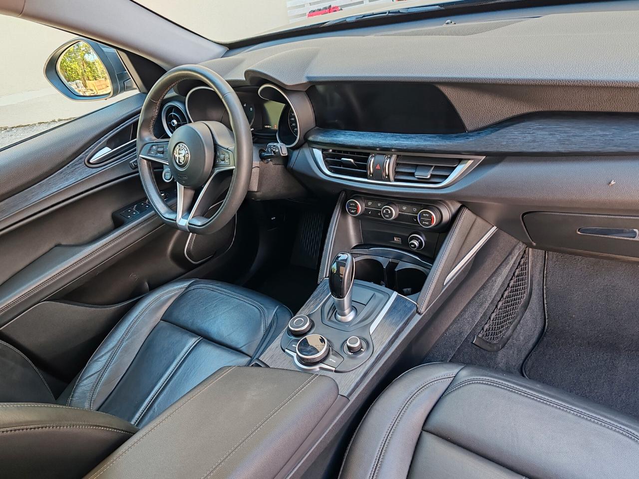 Alfa Romeo Stelvio 2.2 Turbodiesel 210 CV AT8 Q4 Executive