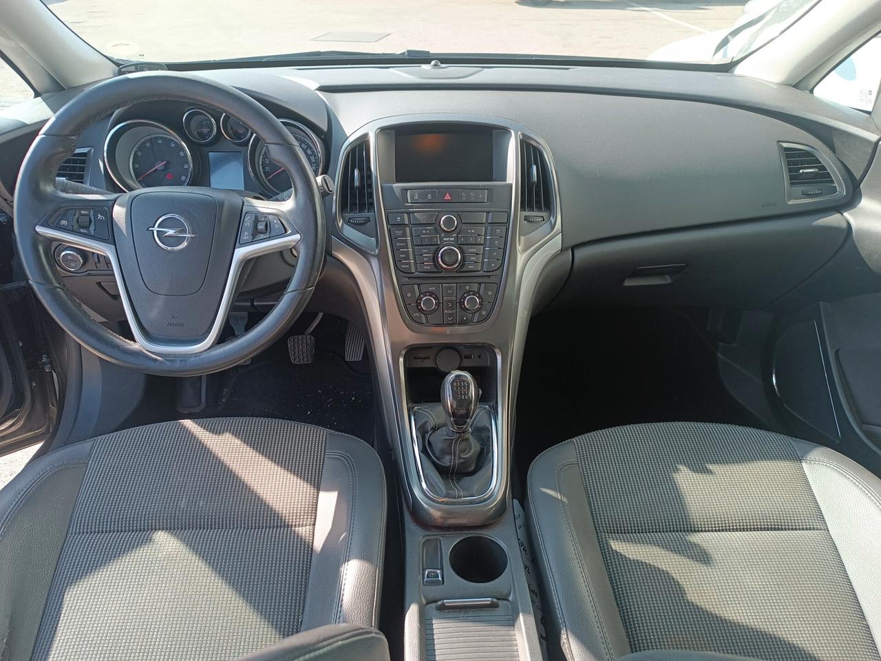 Opel Astra 1.4 Turbo 140CV Sports Tourer Cosmo