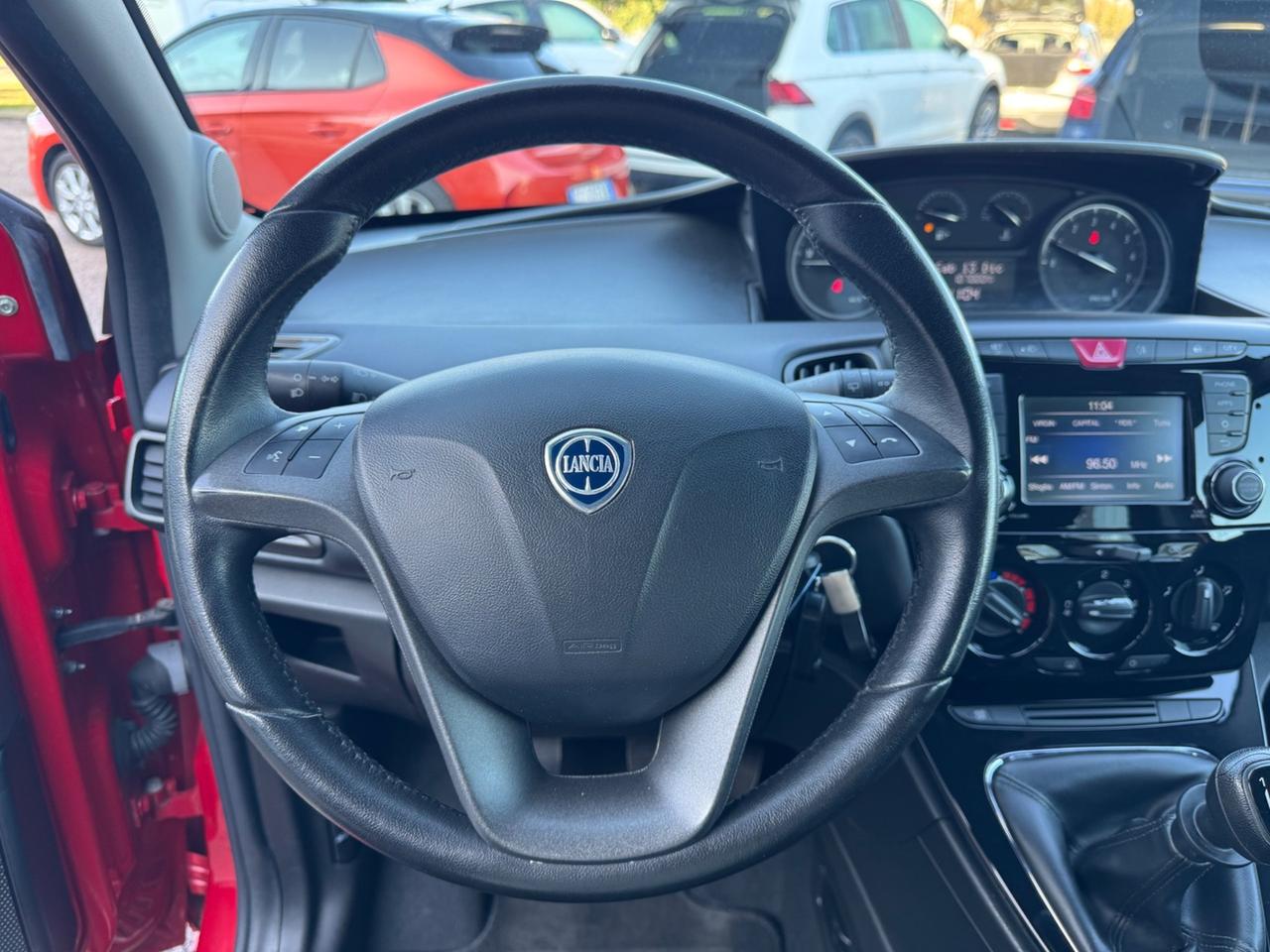 Lancia Ypsilon 1.2 69 CV 5 porte Platinum NEOPATENTATI