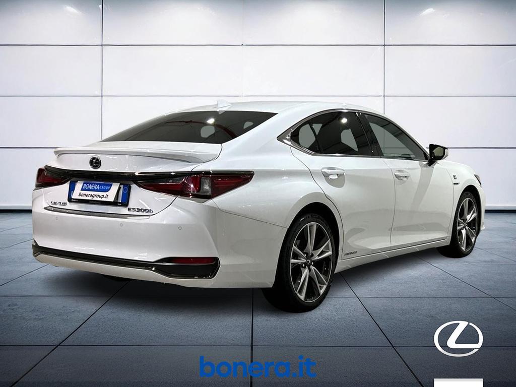 Lexus ES 300 Hybrid F-Sport CVT
