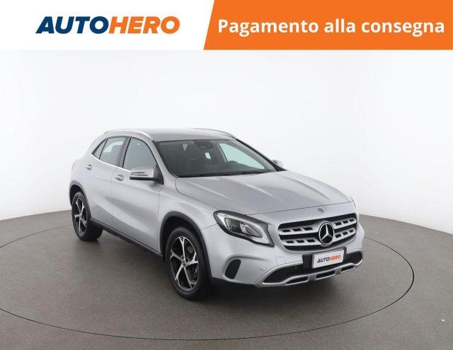 MERCEDES-BENZ GLA 200 d Automatic Sport