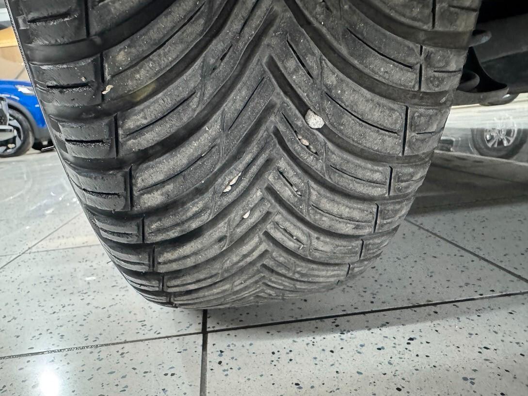 Yaris 1.5 Hybrid Business TELECAMERA PRONTA CONSEGNA