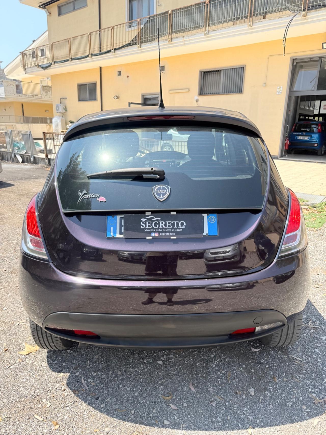 Lancia Ypsilon 0.9 TwinAir 85 CV 5 porte Metano Ecochic Gold