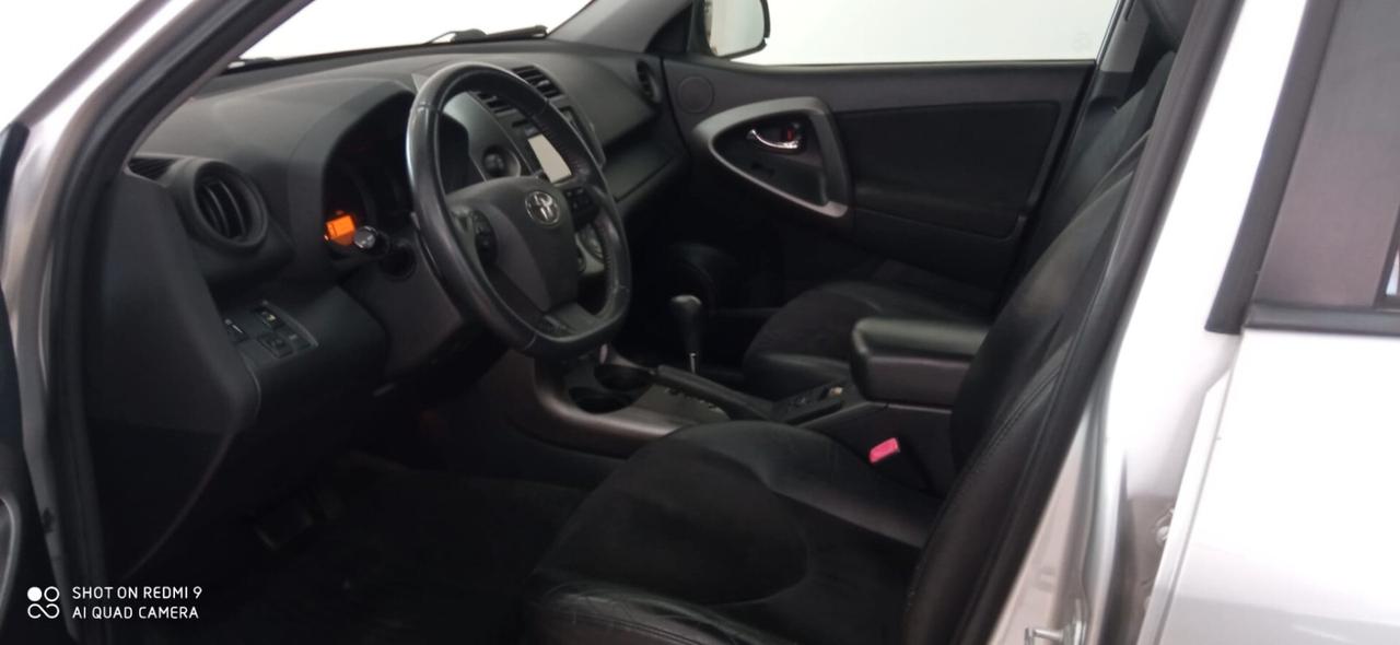 TOYOTA RAV 4 AWD CROSSOVER CAMBIO AUTOMATICO /SEQUENZIALE 5 PORTE