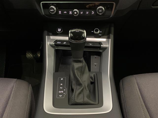 AUDI Q3 SPB 45 TFSI e-tron S tronic Business Plus