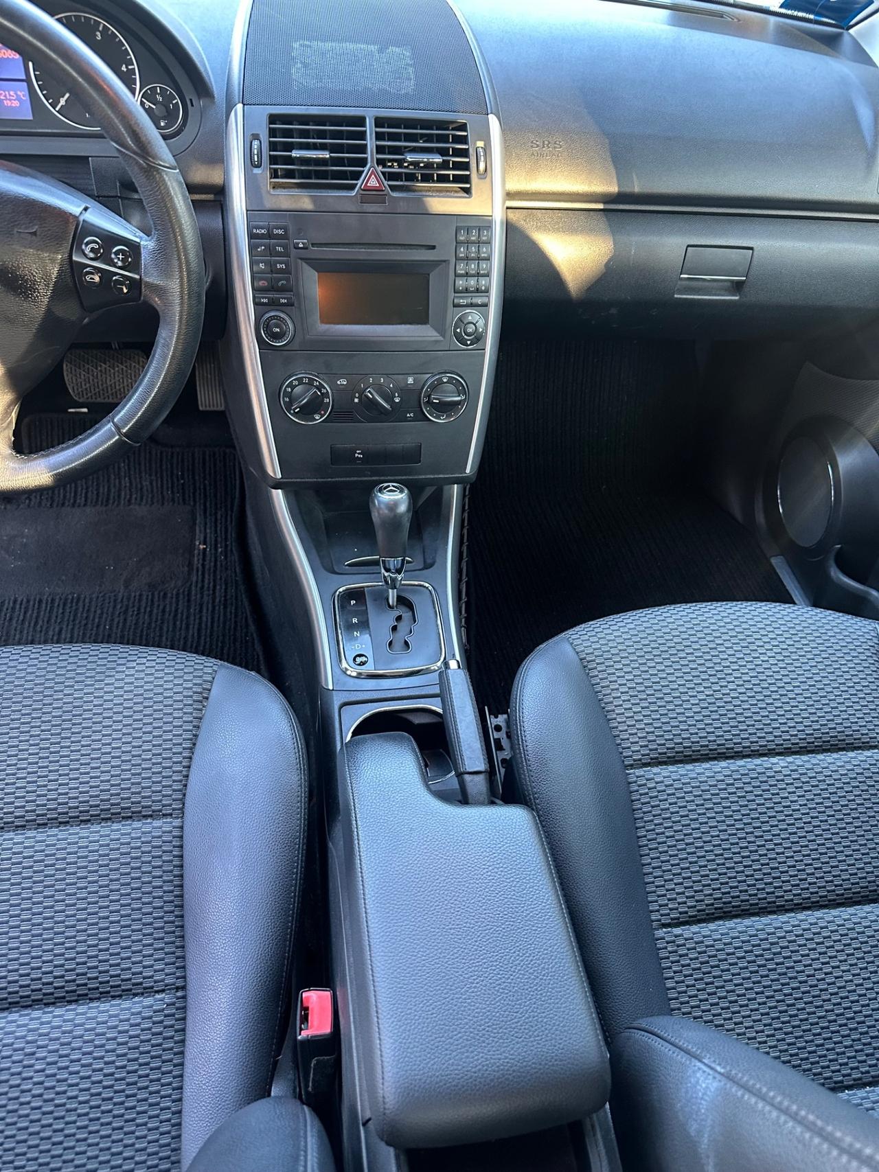 Mercedes-benz classe A180cdi elegance automatica
