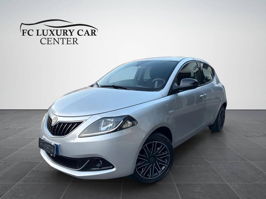 Lancia Ypsilon III 1.0 firefly hybrid Silver s&s 70cv