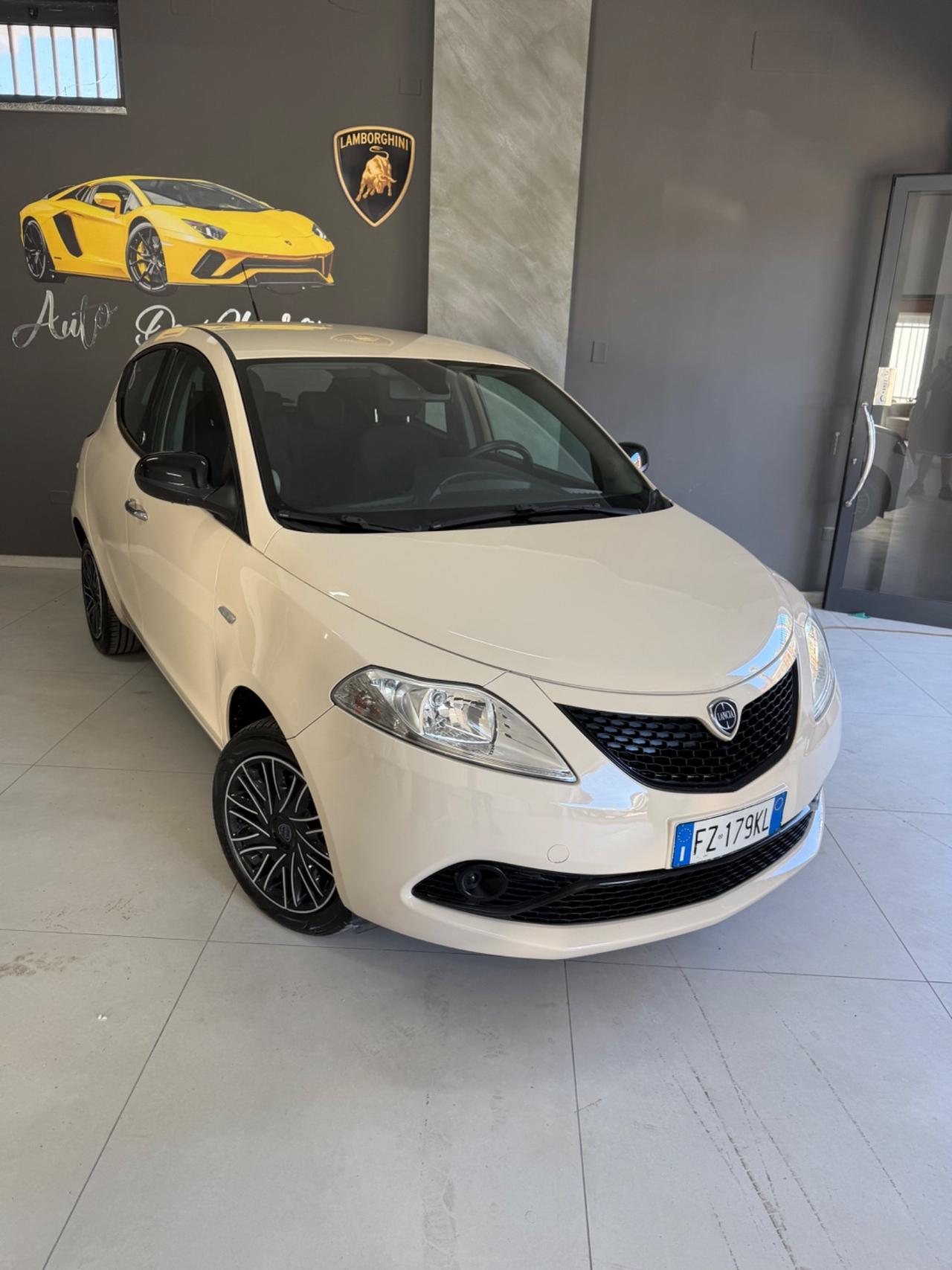 Lancia Ypsilon 1.2 GPL