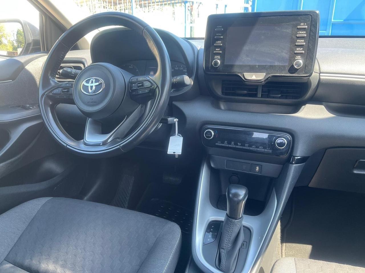 Toyota yaris 4 serie-1.5 hybrid-c.autom-2021