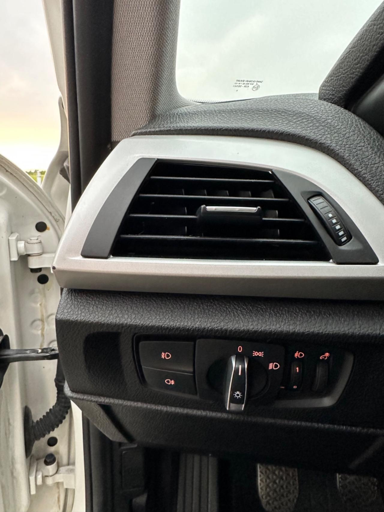 Bmw 118 118d 5p. Urban