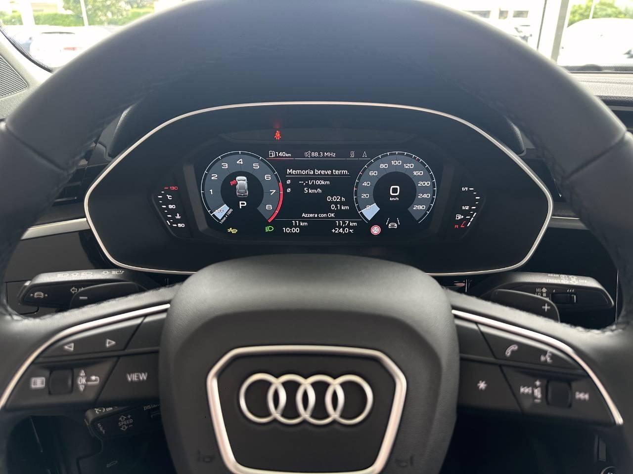 AUDI Q3 35 TDI S-TRONIC BUSINESS ADVANCED