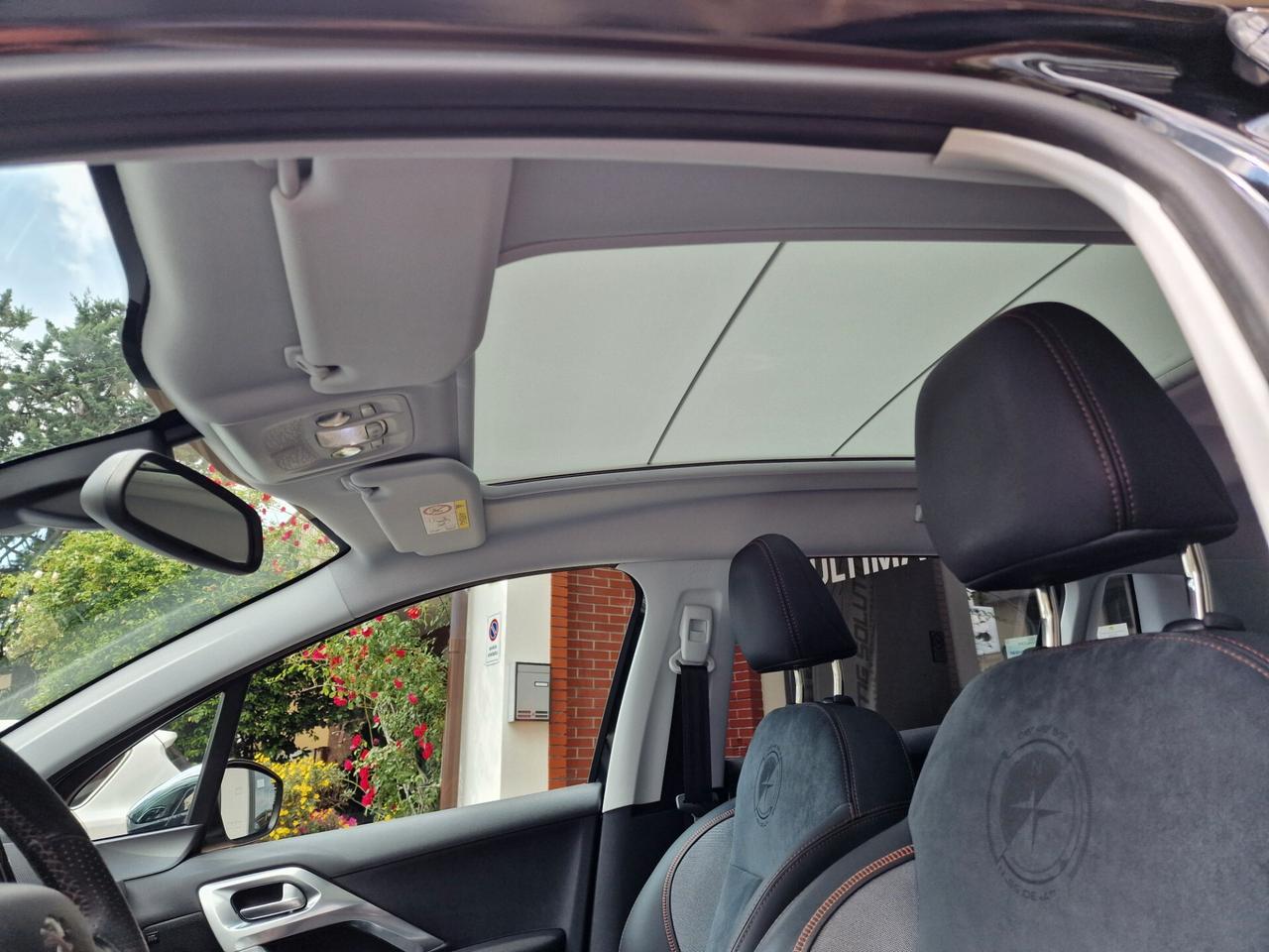 Peugeot 2008 BlueHDi 120 S&S Crossway