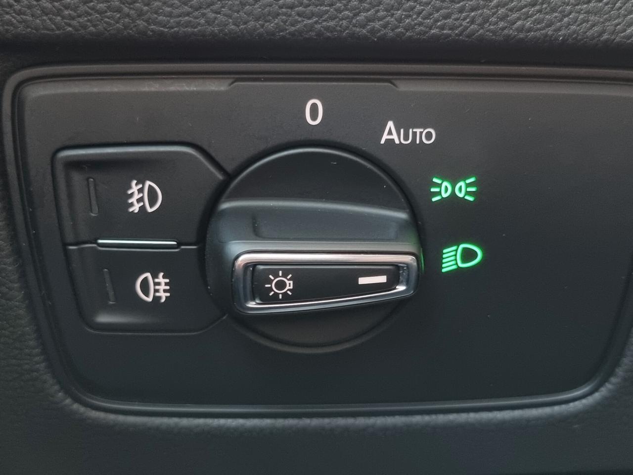 Volkswagen Passat VIII Variant 2.0 tdi Business 12